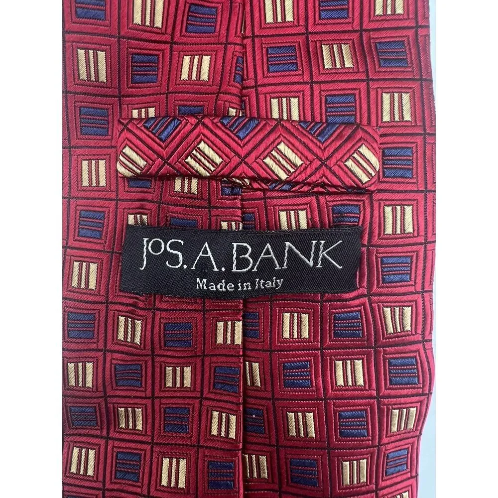 JOS. A. BANK Men's Silk‎ Necktie ITALY Designer Geometric Red Multicolor